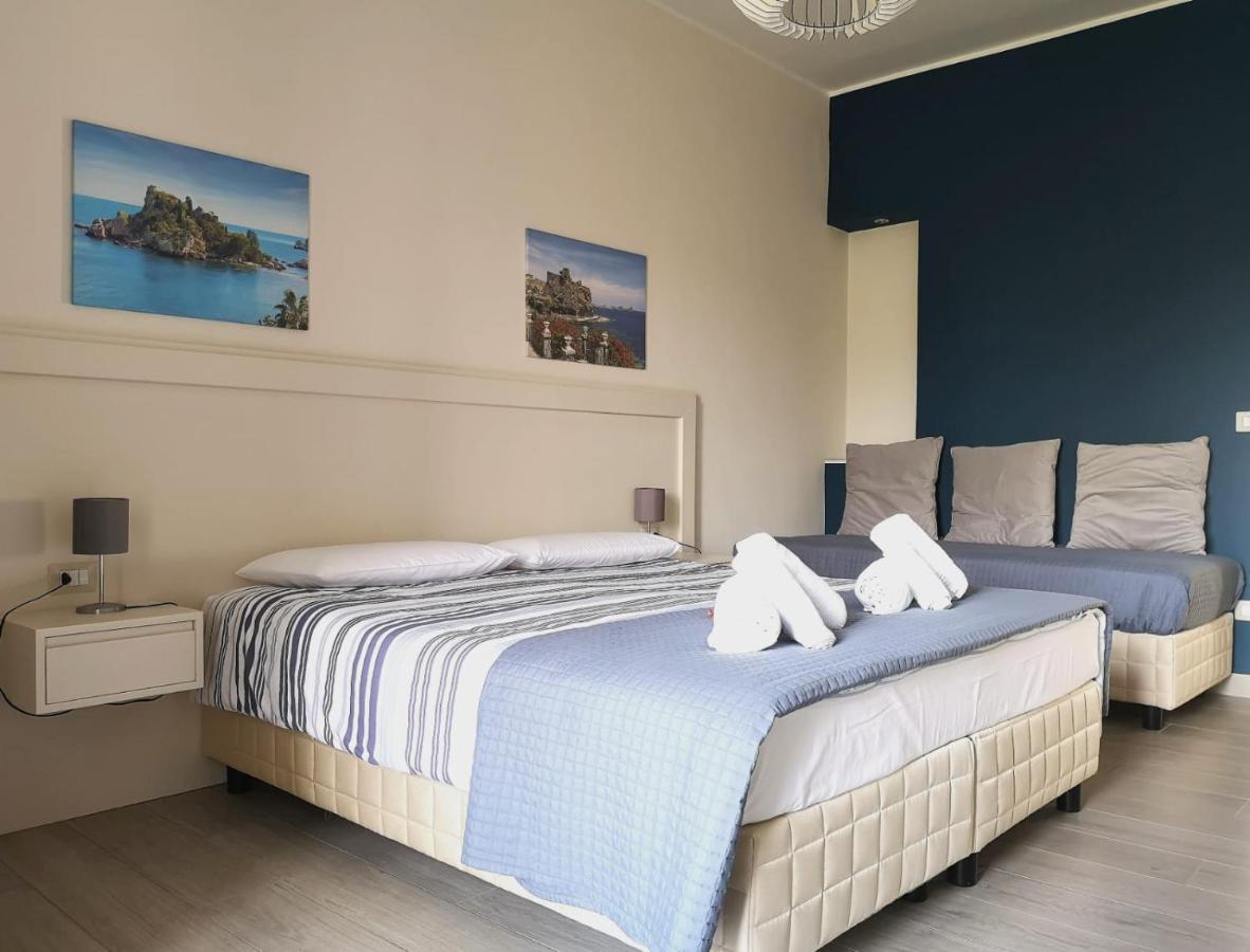 Ferienwohnung Il Balcone Di Galatea Acireale Exterior foto