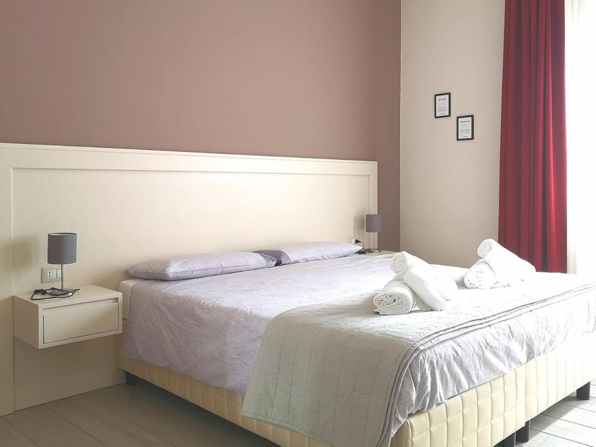 Ferienwohnung Il Balcone Di Galatea Acireale Exterior foto